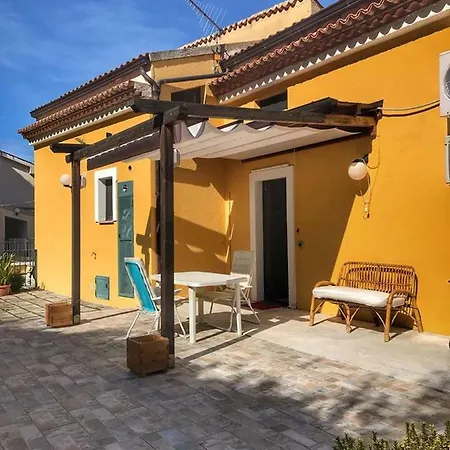 בית נופש Casa Santicelli ' I Carpini ' *