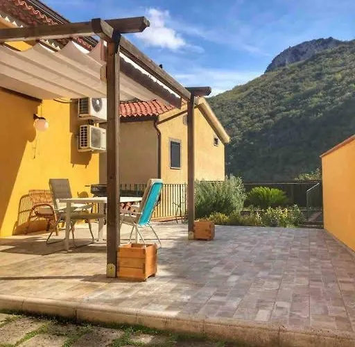 Holiday home Casa Santicelli ' I Carpini '