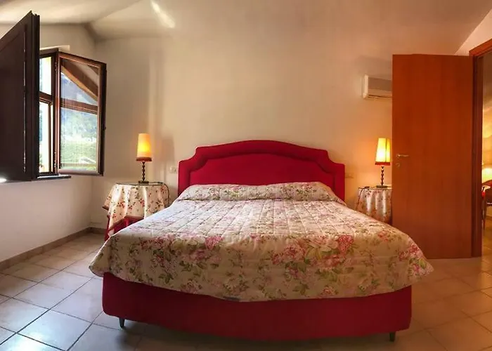 Casa Santicelli ' I Carpini ' Holiday home *